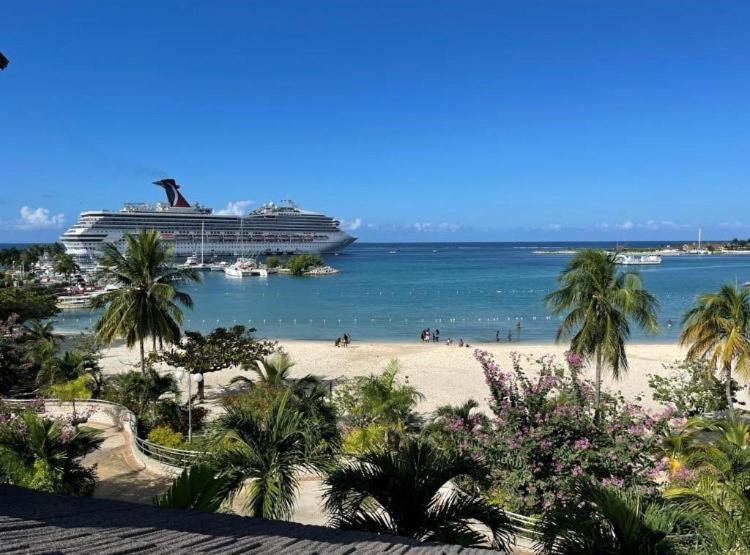 Ambleside & Turtle Beach Towers Ocho Rios Exterior photo